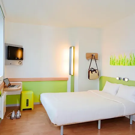 Ibis Budget Angers Parc Des Expositions 호텔 2*